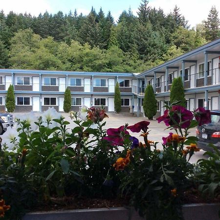 Chalet Inn Kitimat Exterior foto