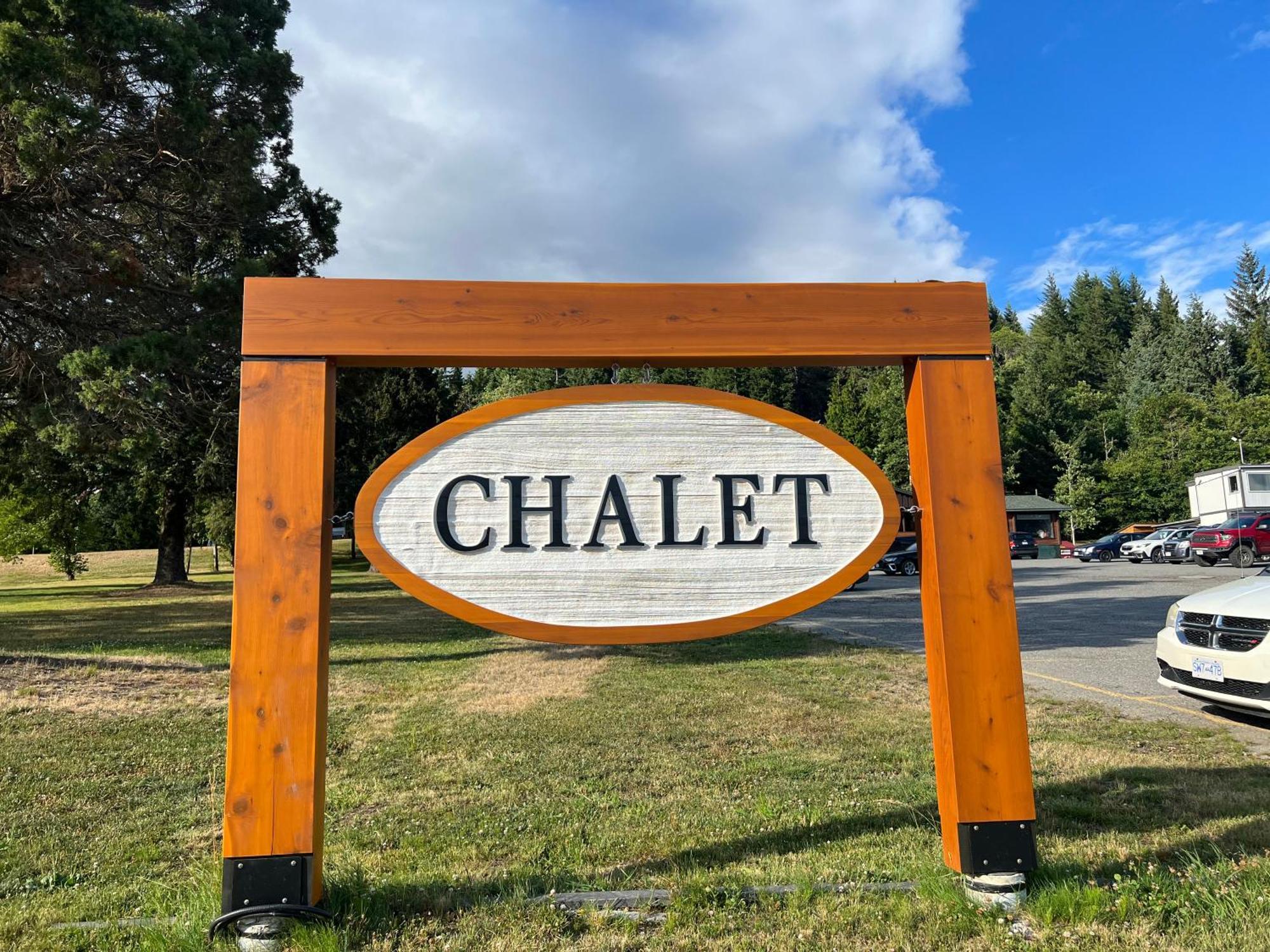 Chalet Inn Kitimat Exterior foto